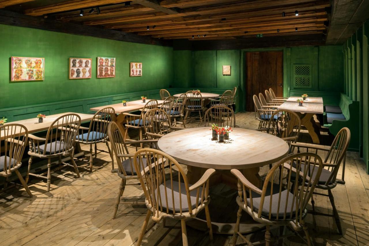 호텔 바이에른 호프 뮌헨 외부 사진 The dining room at the restaurant